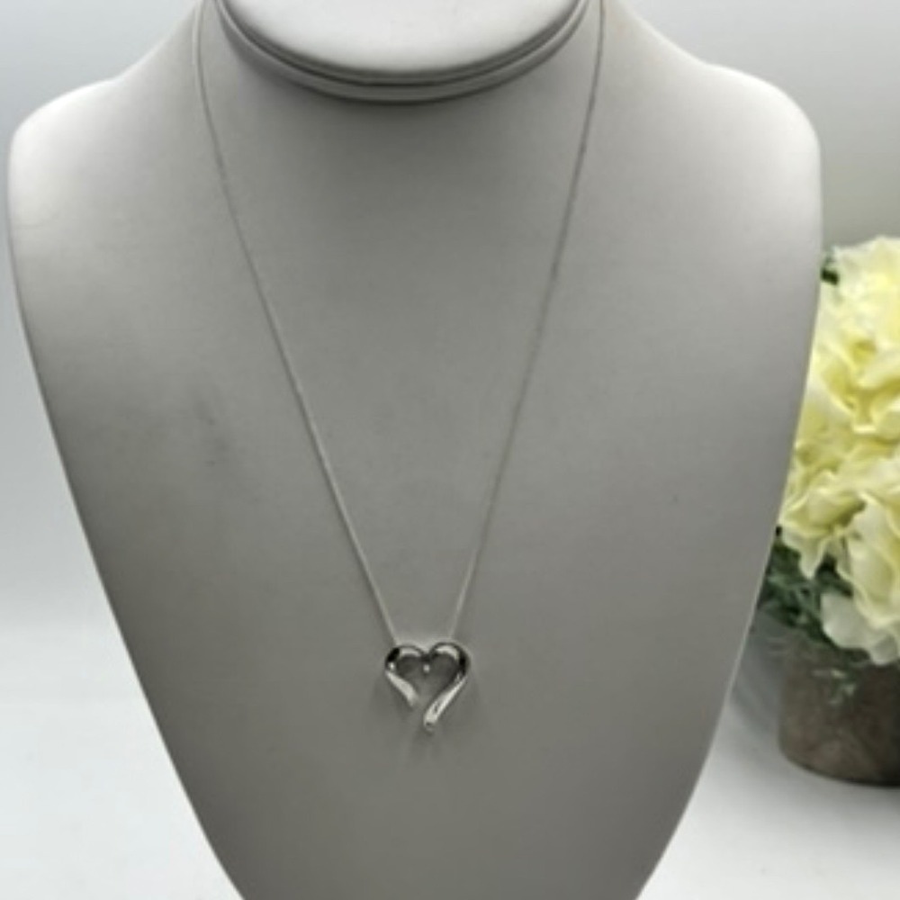 PM Sterling Silver 925 Marked Modern‎ Open Heart Pendant Chain Necklace